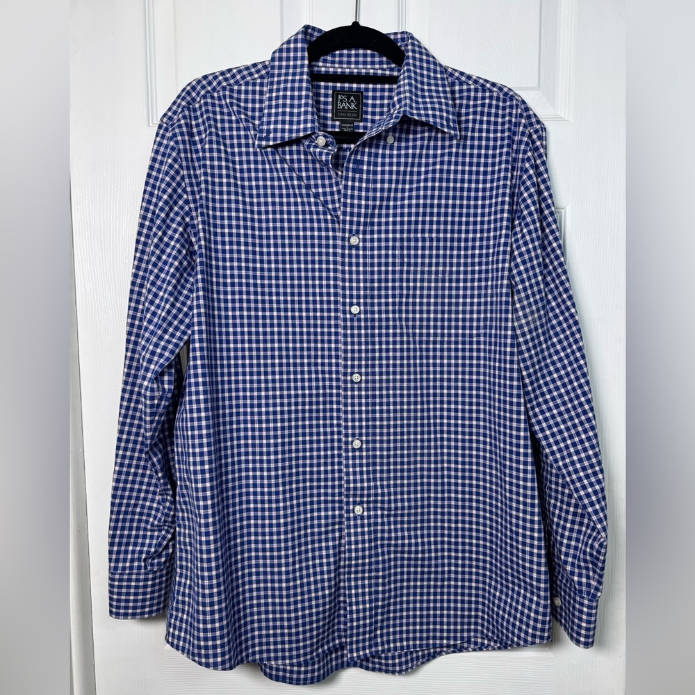 Jos A Bank Traveler Men’s Large Blue Pink Check Tailored Fit Dress Shirt
